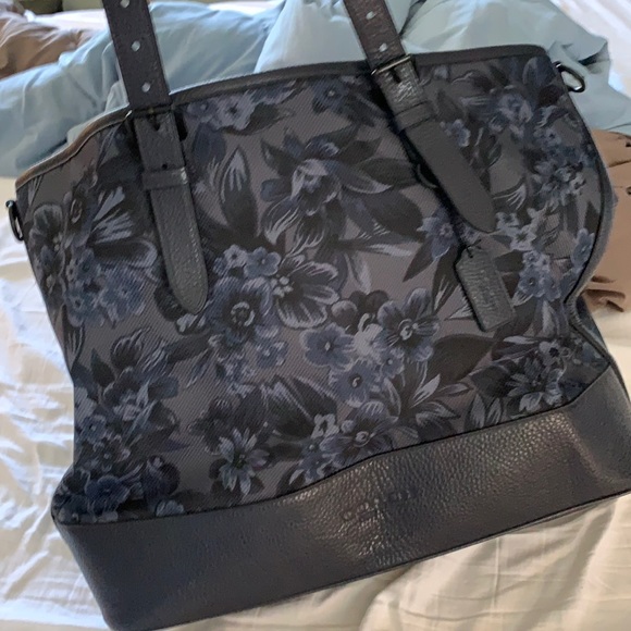 Coach Handbags - Coach bag